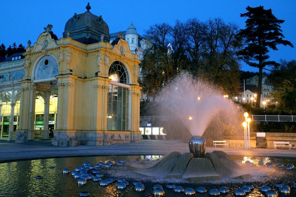 Pension A Restaurace Filip II Марианске-Лазне Экстерьер фото